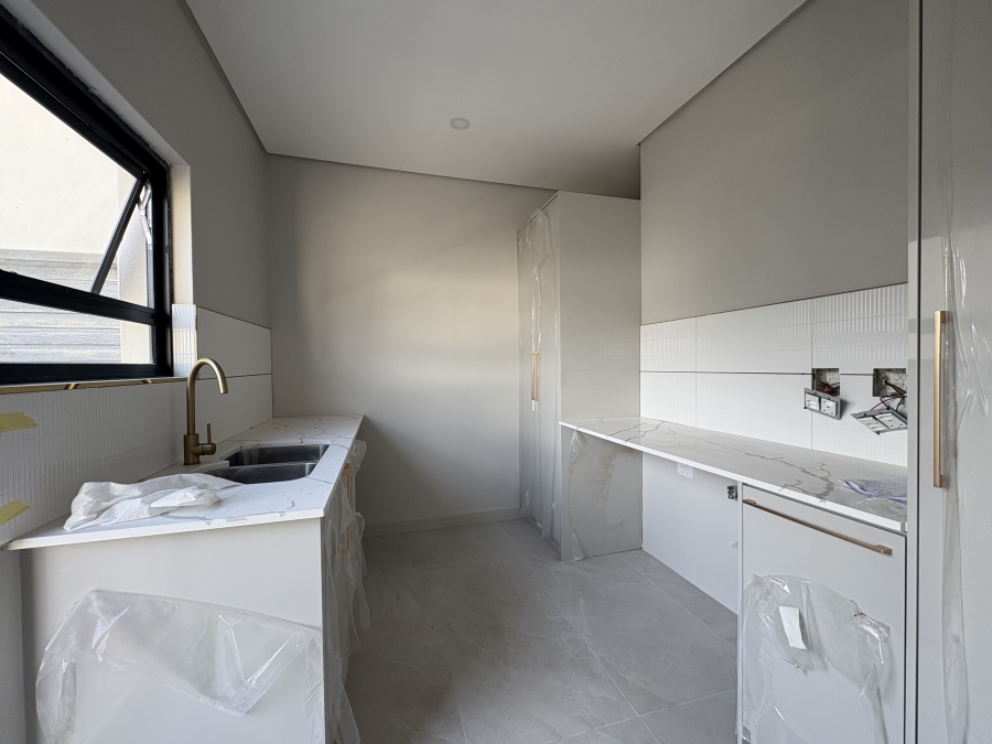 4 Bedroom Property for Sale in Sandown Western Cape